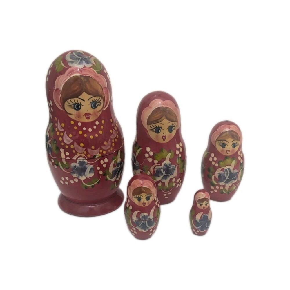 Russian Wood Nesting Dolls Matryoshka Red Set Of 5 Signed 5.5" Detailed